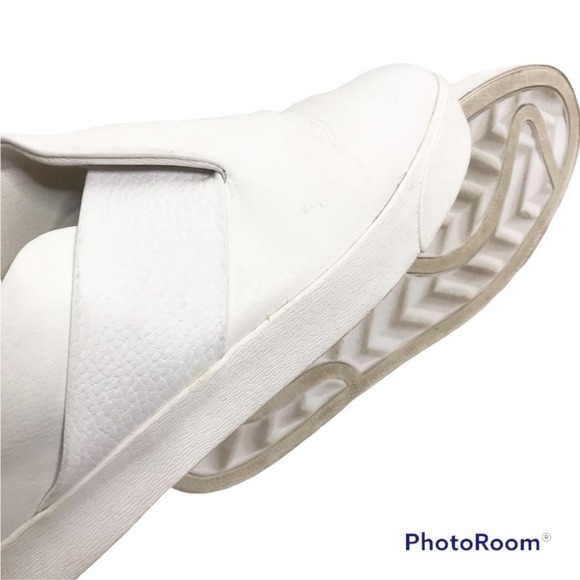 Nike Blazer City Ease solid white slip on sneakers size 9.5 - Picture 8 of 9